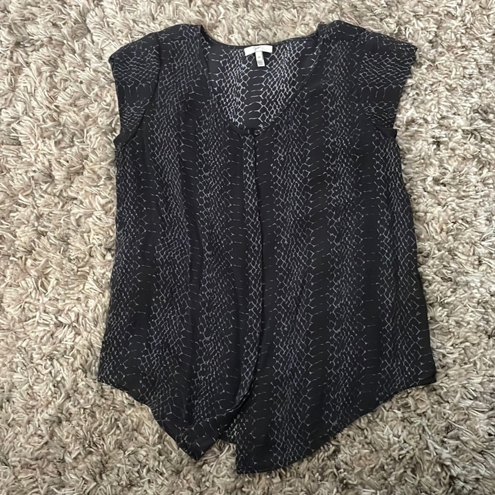 Joie black snake top